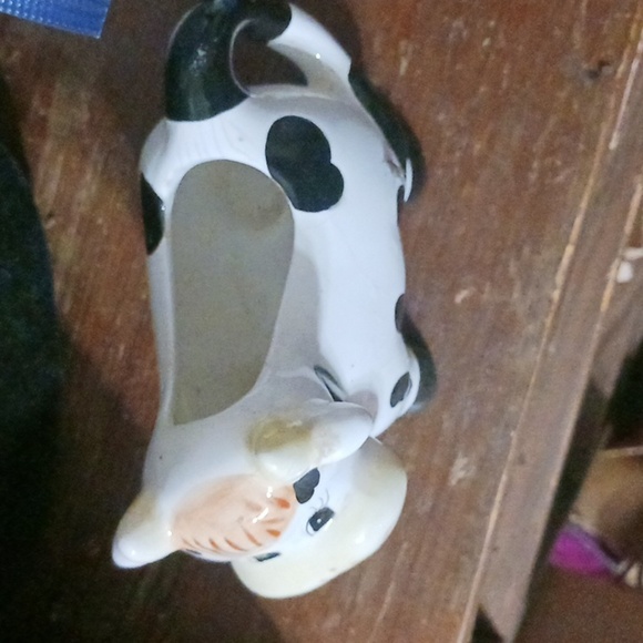 Vintage Cow Shaped Ceramic Creamer - Picture 2 of 6